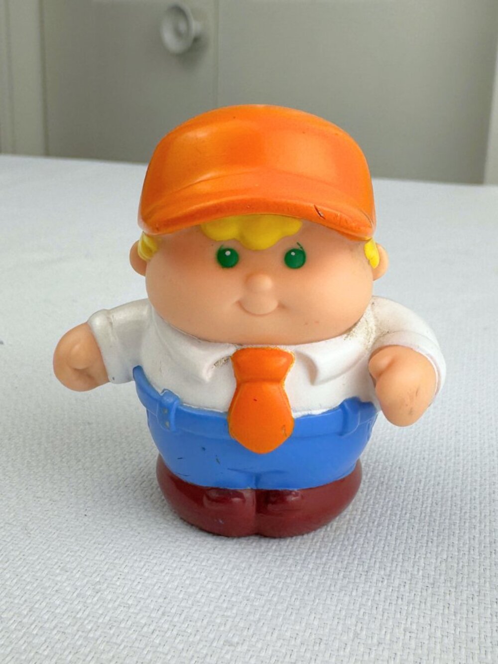 🍓5/$15 90s Vintage Little Tikes Chunky Man with Orange Hat & Tie Blonde 2.5"